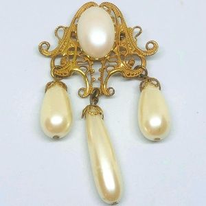 Vintage Miriam Haskell Faux Pearl Brooch